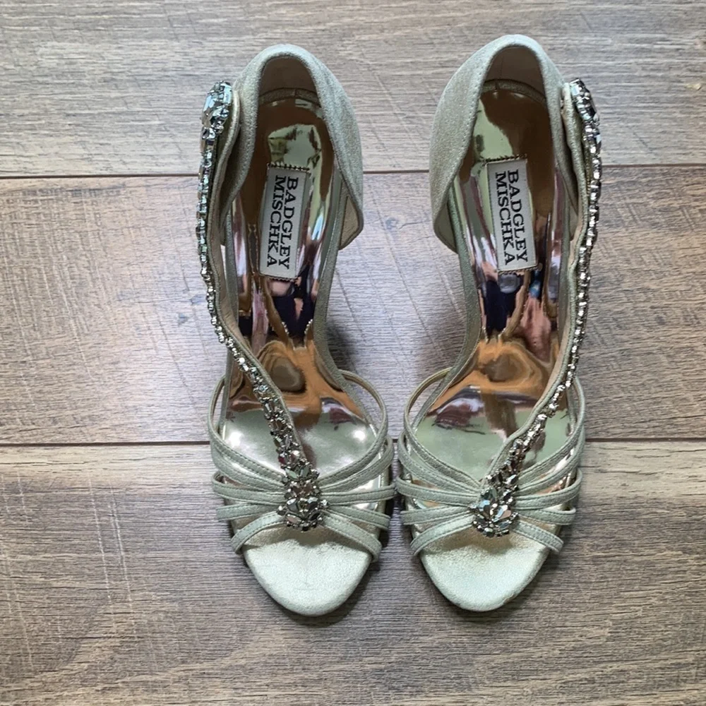 Badgley Mischka Sequins Wedding Silver Heels sz 7 1/2